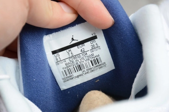 CT8532-104 3 Retro UNC Air (2020) Jordan CT8532-104 0512